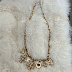 💫Trendy gold tone Charm necklace. GUC.